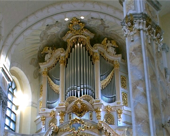 Dresden_Frauenkirche_8m