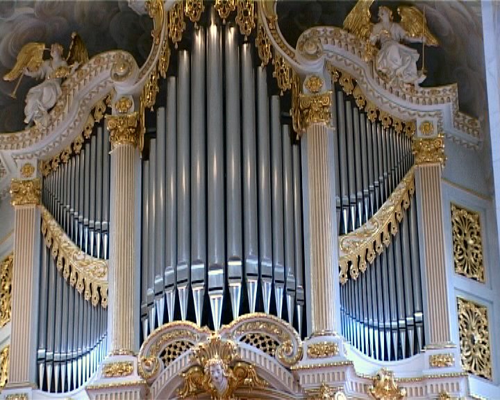 Dresden_Frauenkirche_9m